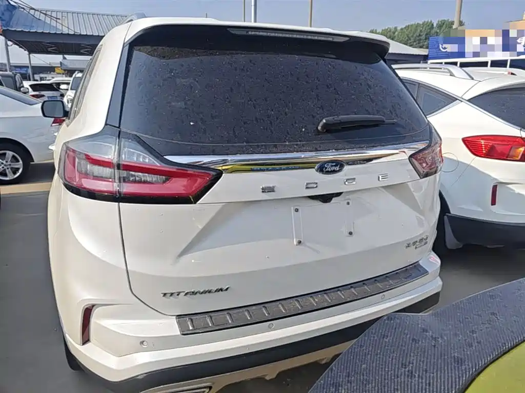 Edge PLUS EcoBoost 245 2 WD Grand Sharp 7-seat