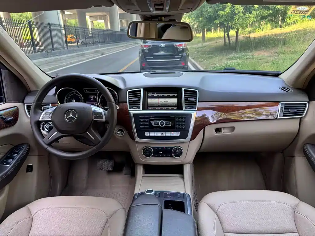 Mercedes-Benz M-Class ML 350 Dynamic