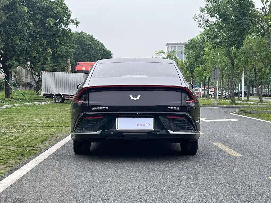 Wuling Starlight 70 Standard