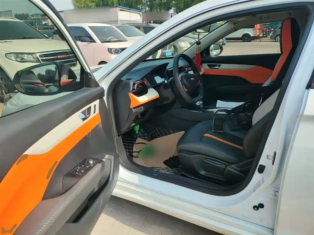 Yixuan Mach 1.5 L Auto Wind Chaser