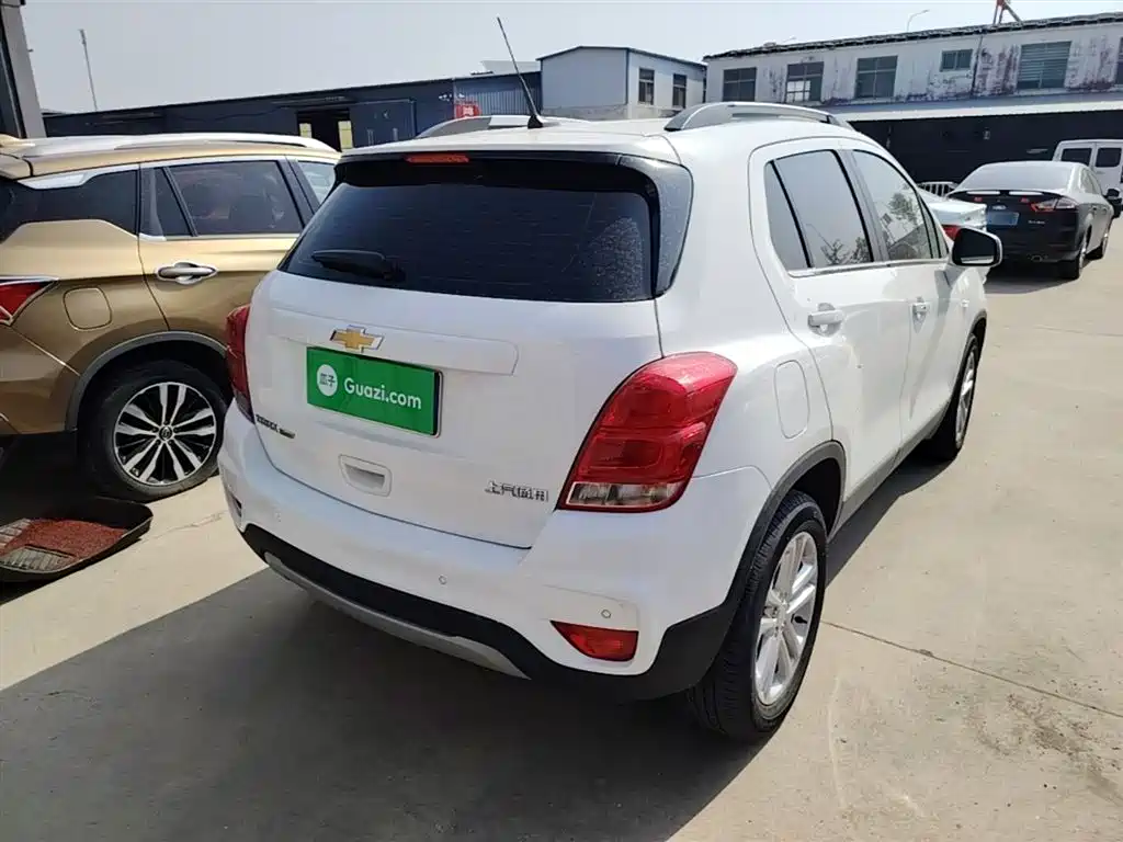 Tracker 1.4 T Auto 2 WD Luxury