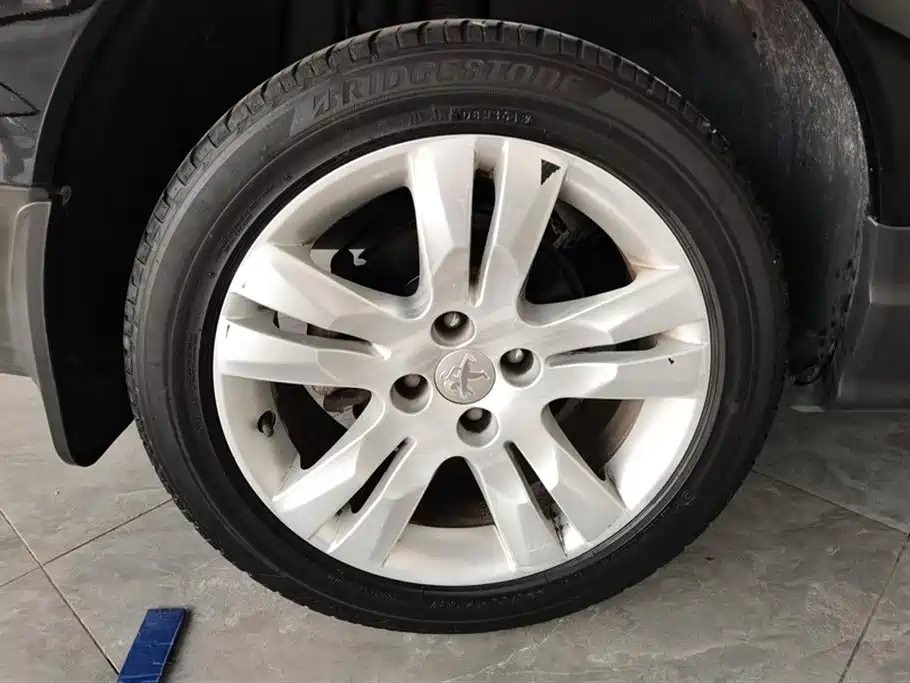 Peugeot 3008 2.0 L Auto Trendy