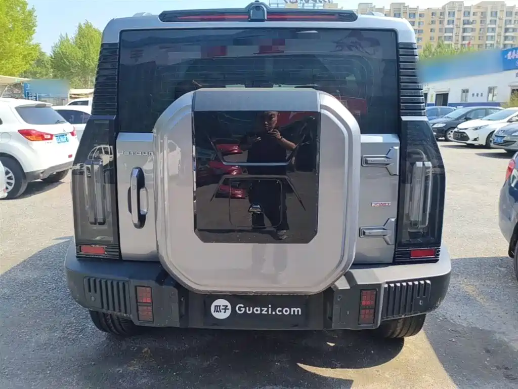 Jetour Traveller 2.0 T 4 WD Cross PRO