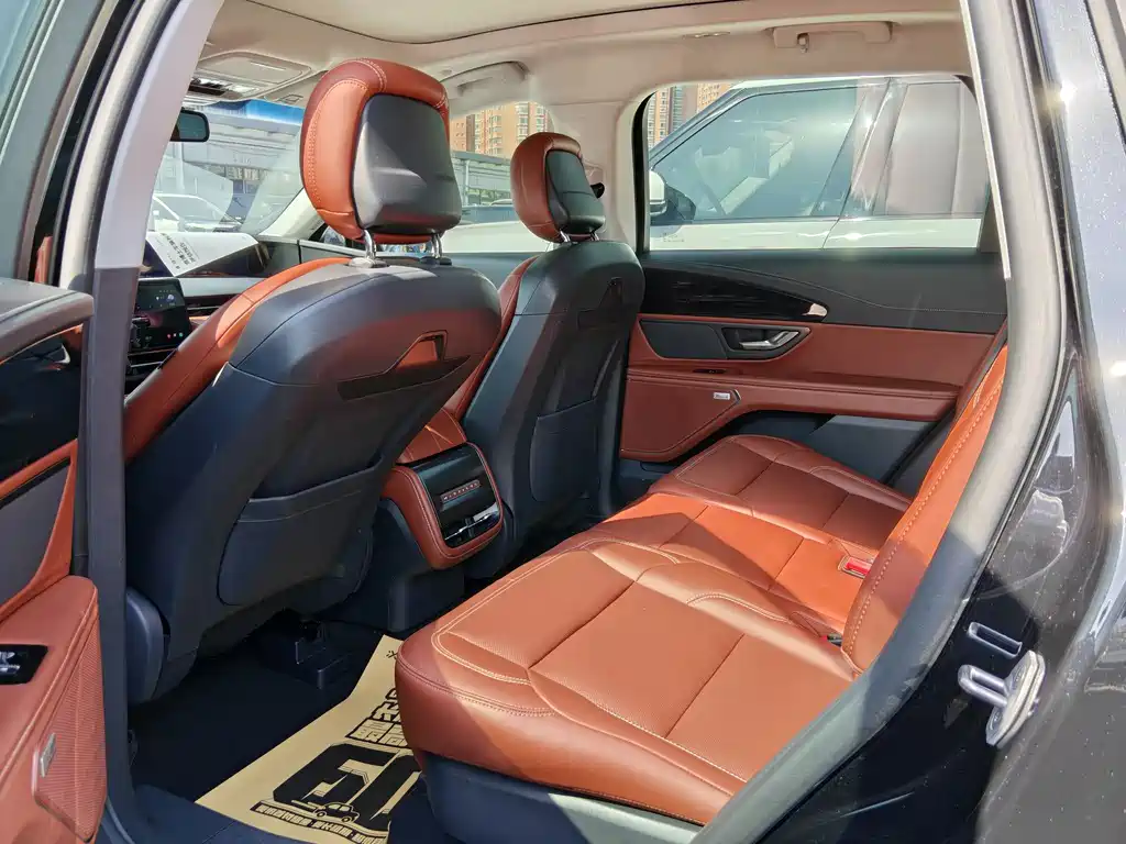 Nautilus 2.0 T 4 WD Comfort Supreme Hybrid