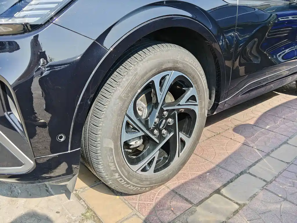 Nautilus 2.0 T 4 WD Comfort Supreme Hybrid