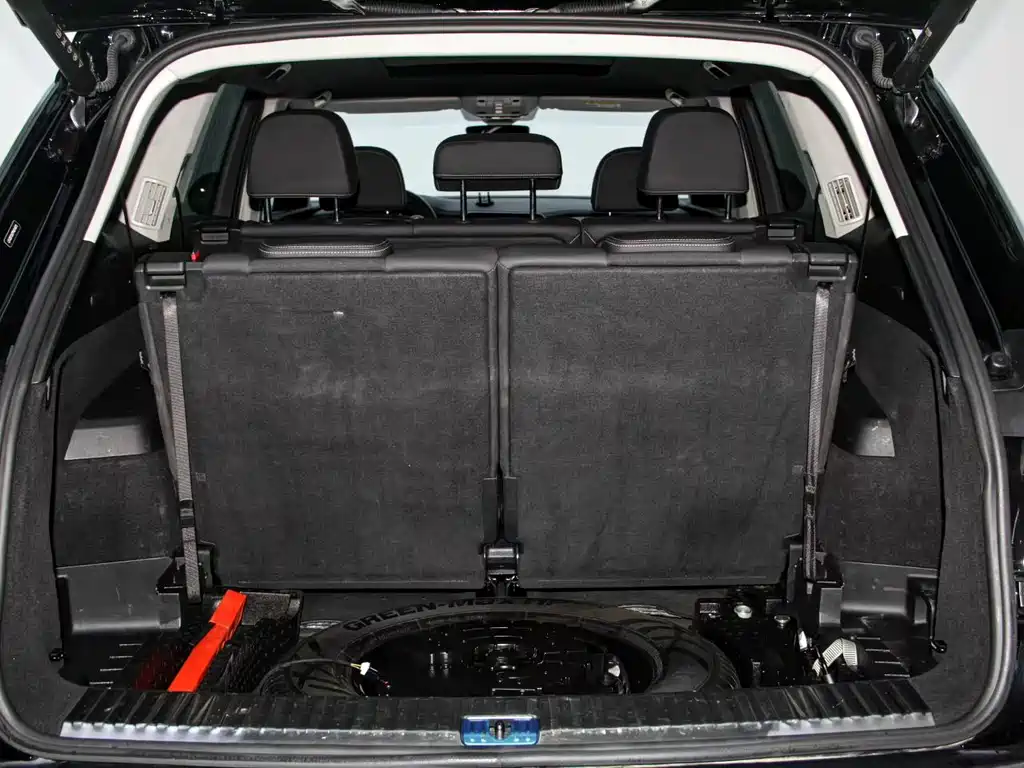 Audi Q6 40 TFSI quattro Cloud View Feather Package 7-seat