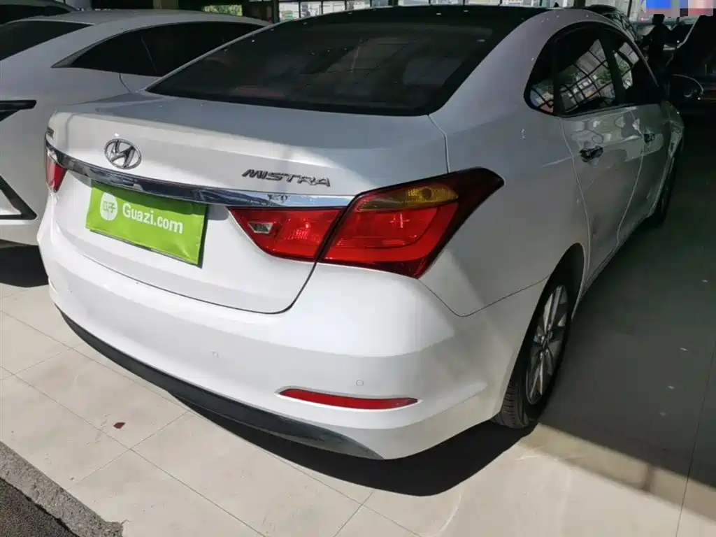 Mistra 1.8 L Auto Intelligent GLS
