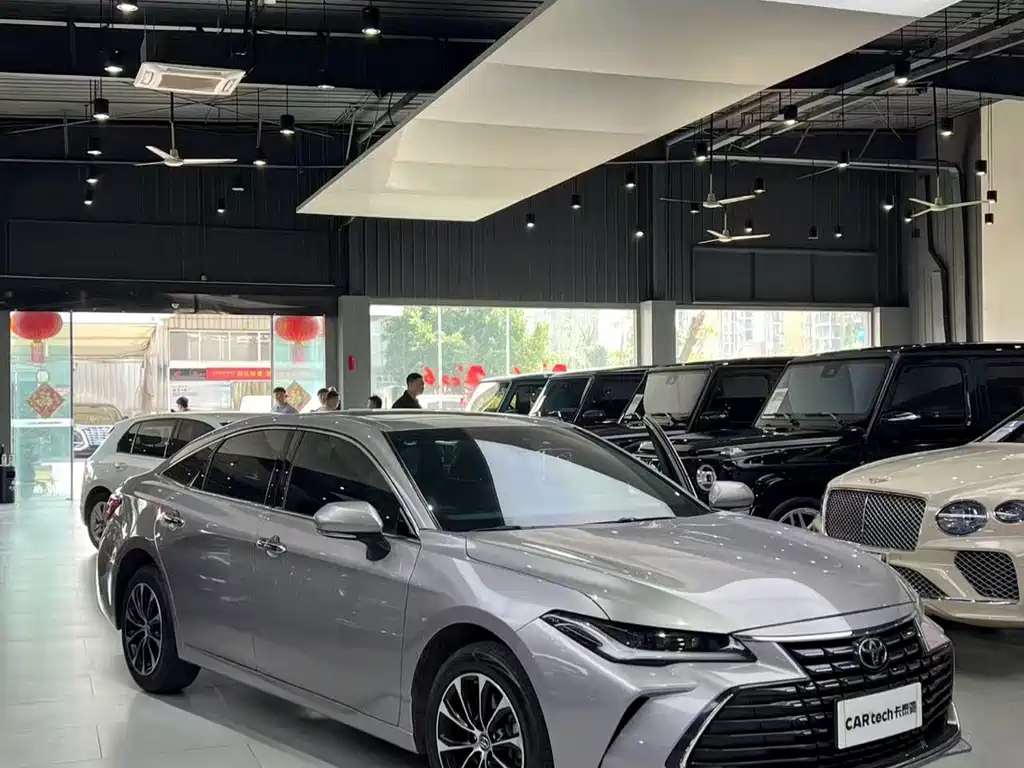 Avalon 2.0 L Luxury