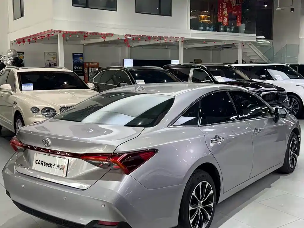 Avalon 2.0 L Luxury