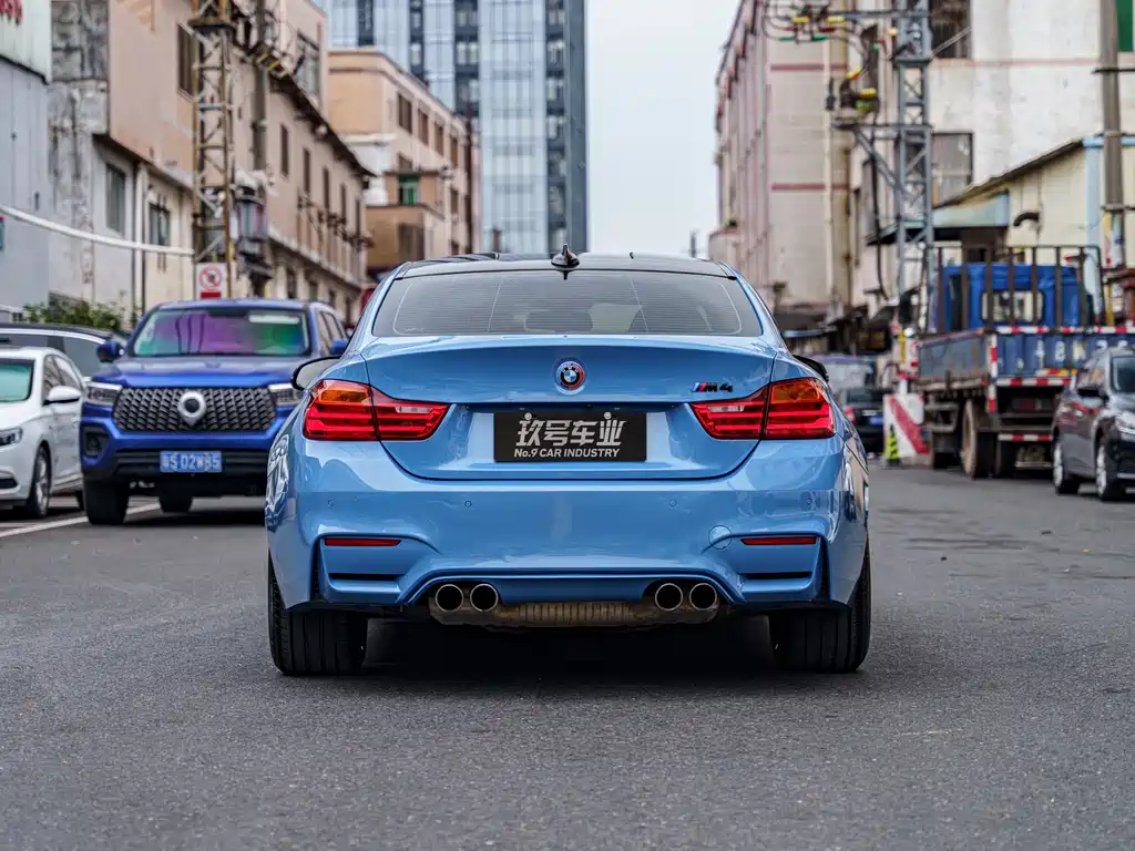 BMW M4 M4 2-door Coupe