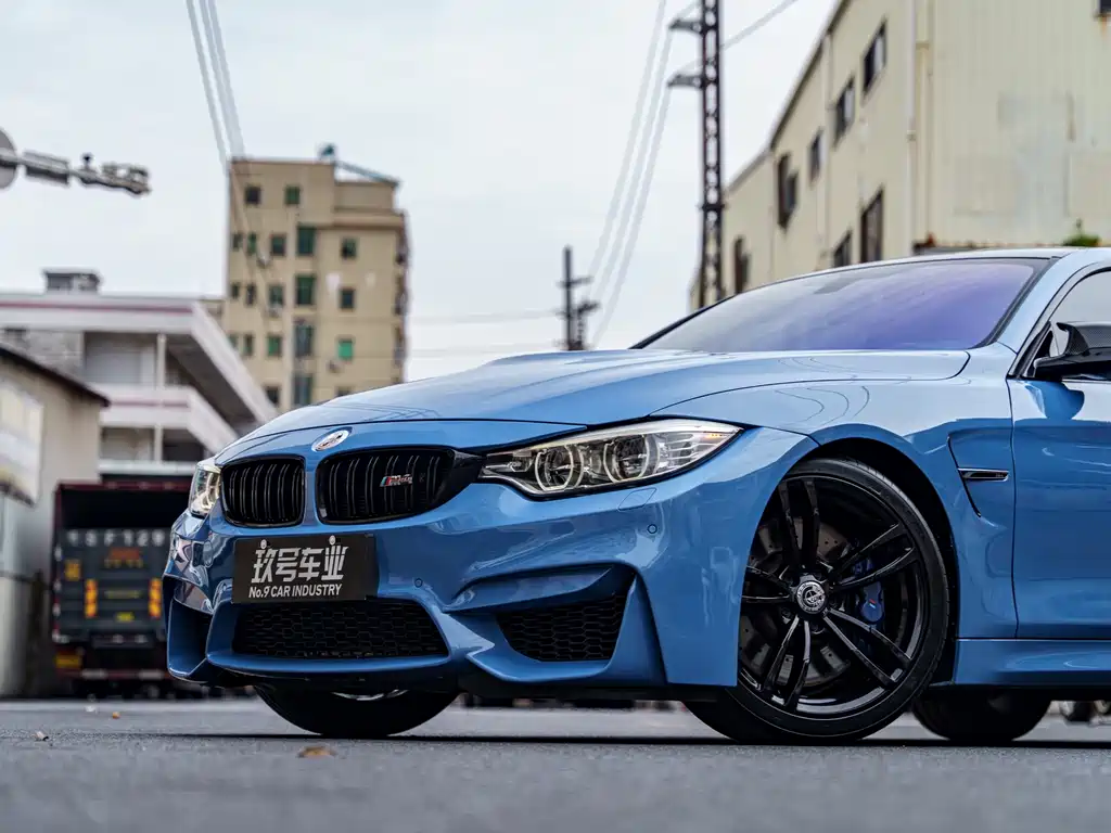 BMW M4 M4 2-door Coupe