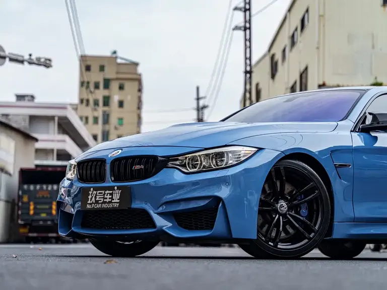 BMW M4 M4 2-door Coupe