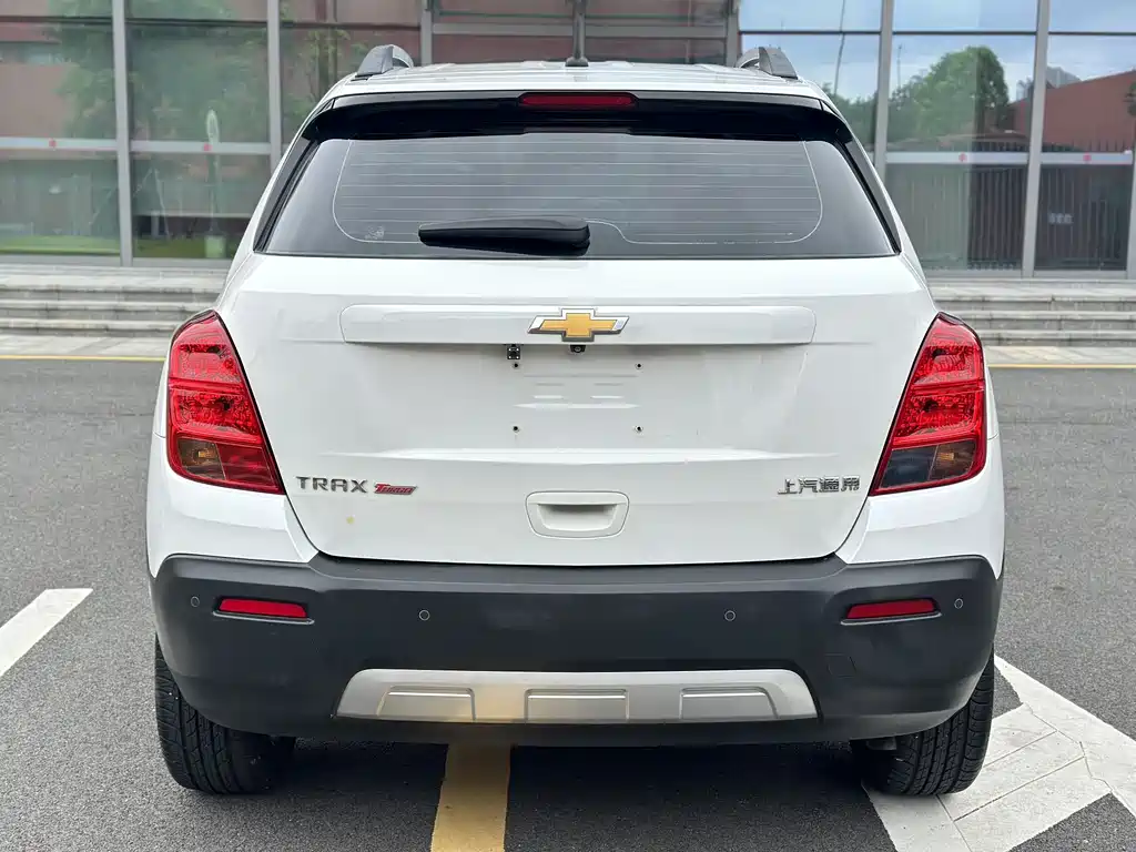 Tracker 1.4 T Auto 2 WD Luxury