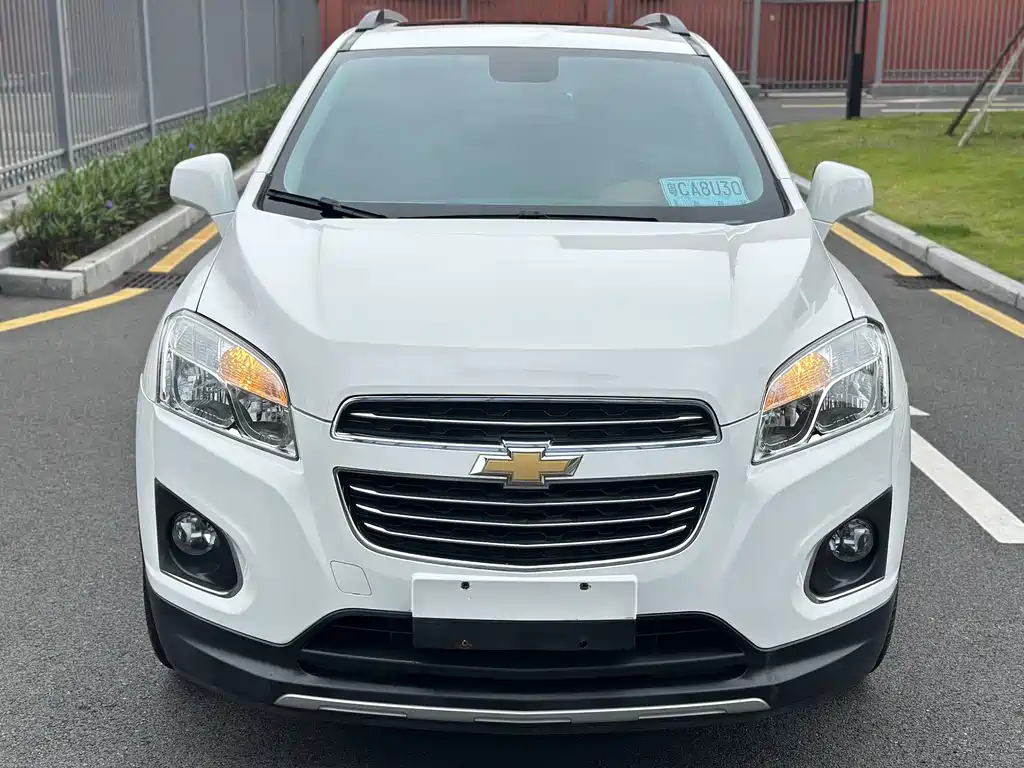 Tracker 1.4 T Auto 2 WD Luxury