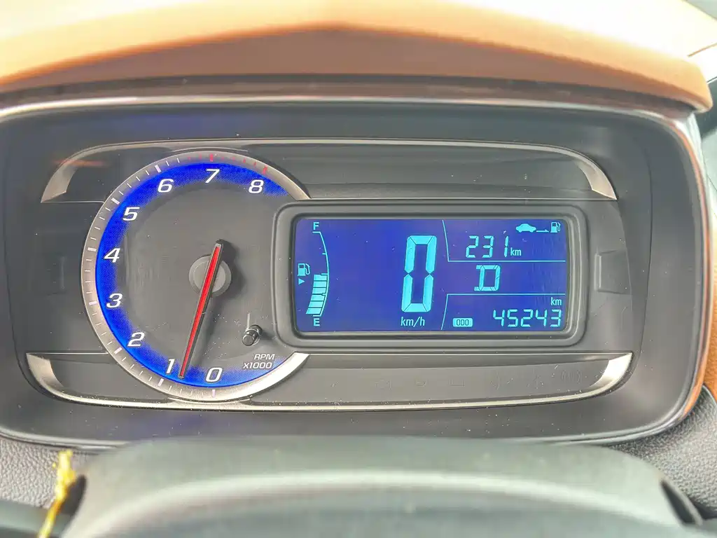 Tracker 1.4 T Auto 2 WD Luxury