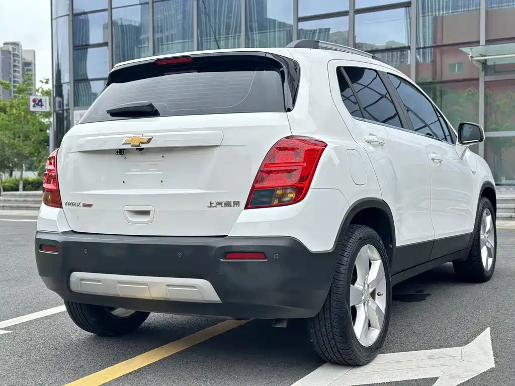 Tracker 1.4 T Auto 2 WD Luxury