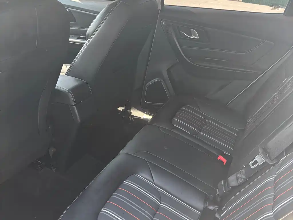 Besturn X40 1.6 L Auto Luxury