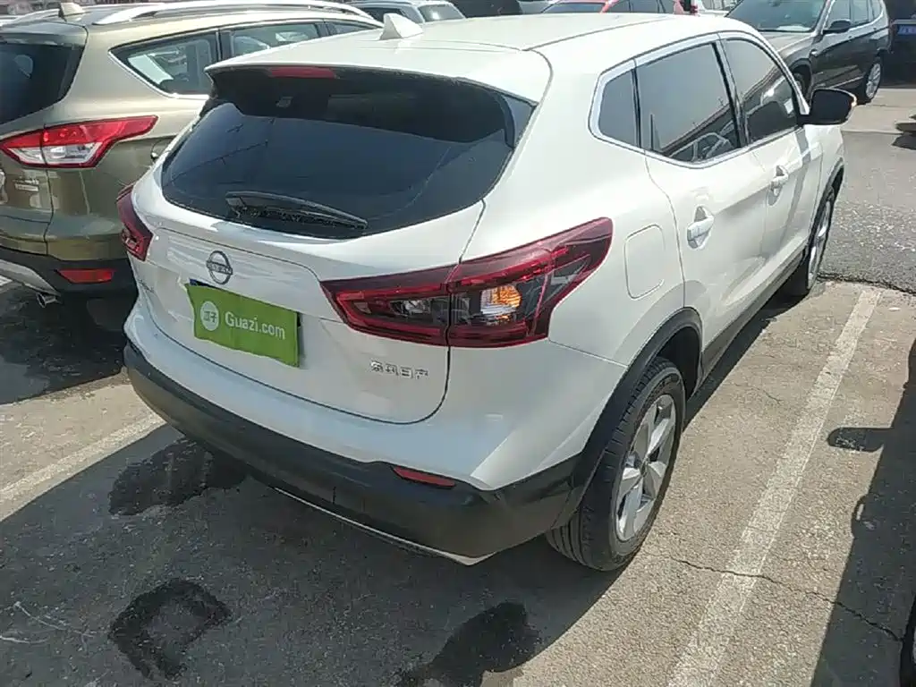 Qashqai Classic 2.0 L CVT XV Comfort