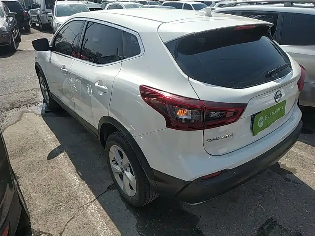 Qashqai Classic 2.0 L CVT XV Comfort