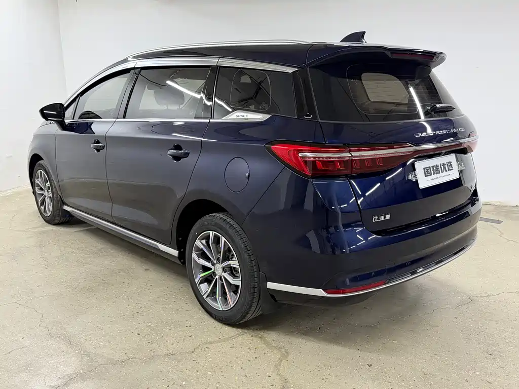 Song MAX Upgraded 1.5 T Auto Distinguished 6-seat