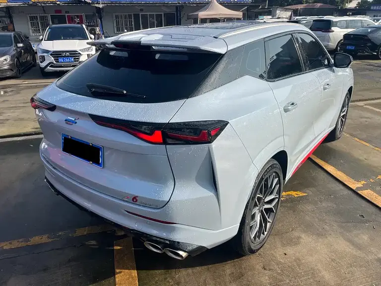 Changan Oshan Z6 Blue Whale 1.5 T DCT Smart Enjoyment