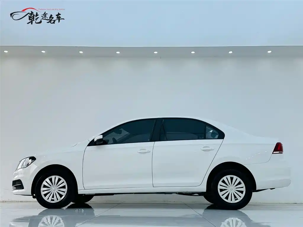 Santana 1.5 L Auto Style
