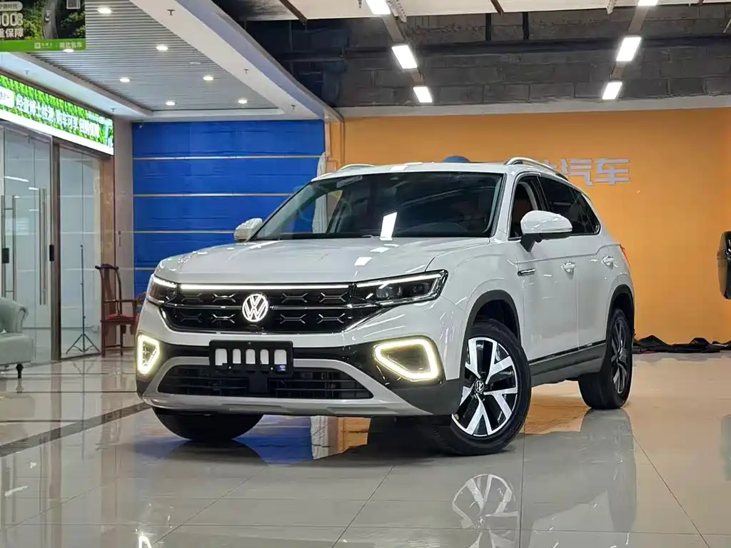 Tayron 300 TSI 2 WD Luxury Plus Advanced