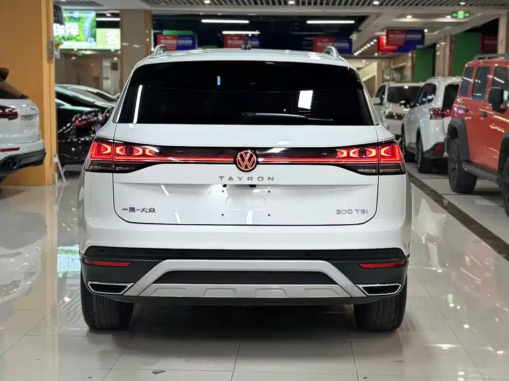 Tayron 300 TSI 2 WD Luxury Plus Advanced