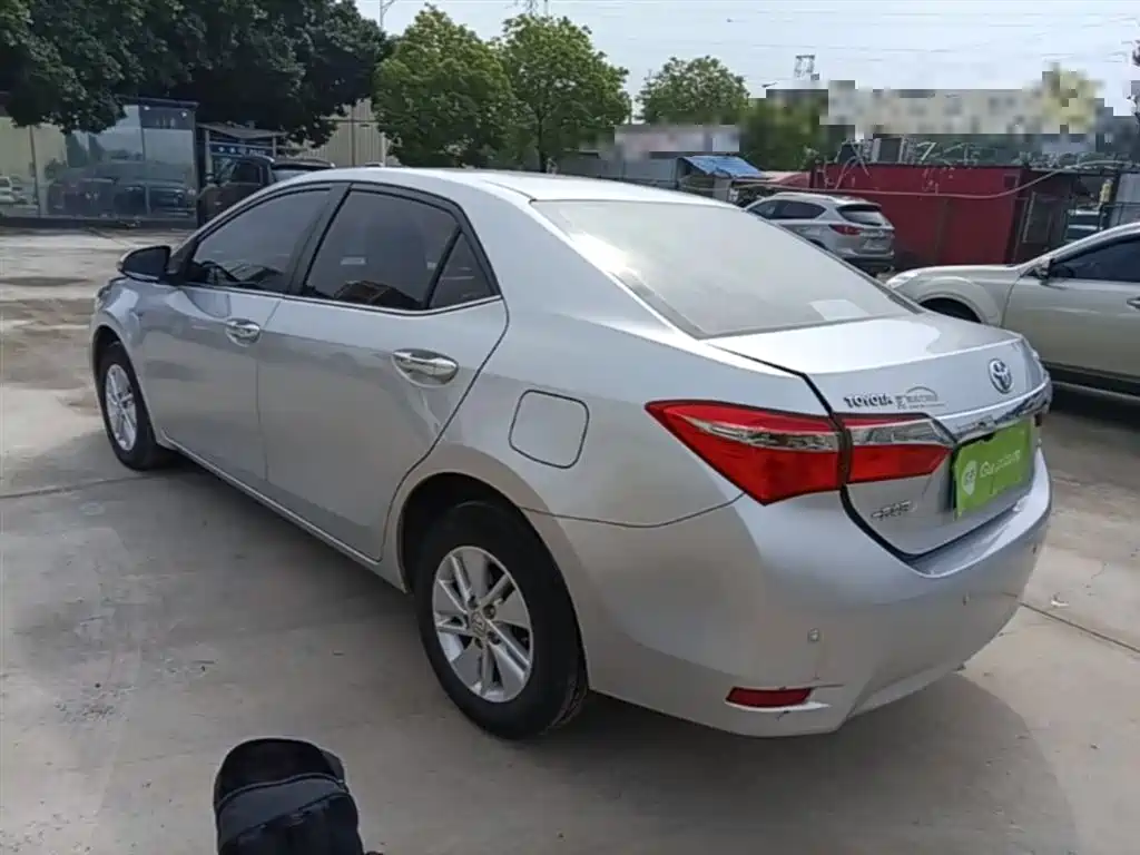 Corolla Facelift 1.6 L S-CVT GL