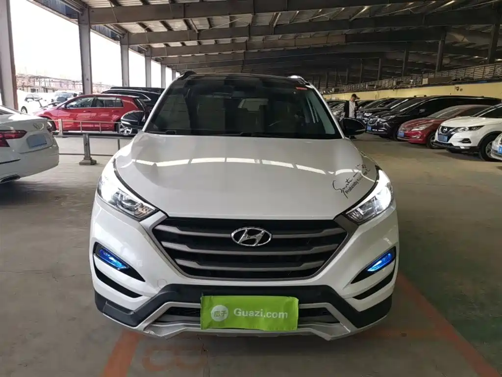 Tucson 1.6 T DCT 2 WD 15 Anniversary Special Edition