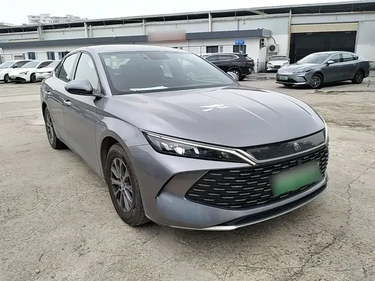 BYD Qin L DM-i 80 KM Leading