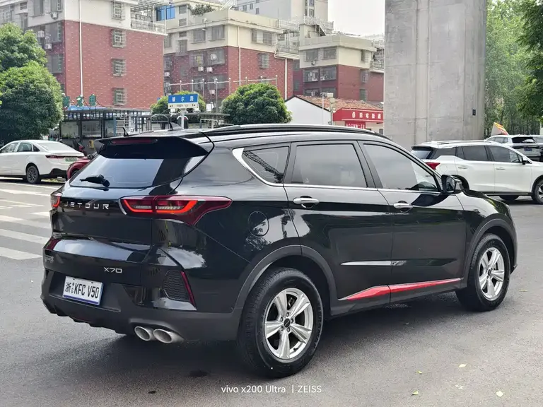 Jetour X70 捷途X70 2023款 1.5 T 手动超越版 7座