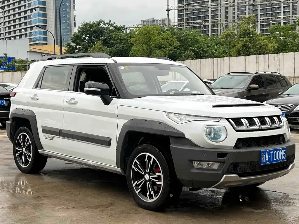 Beijing Offroad BJ20 1.5 T CVT Luxury