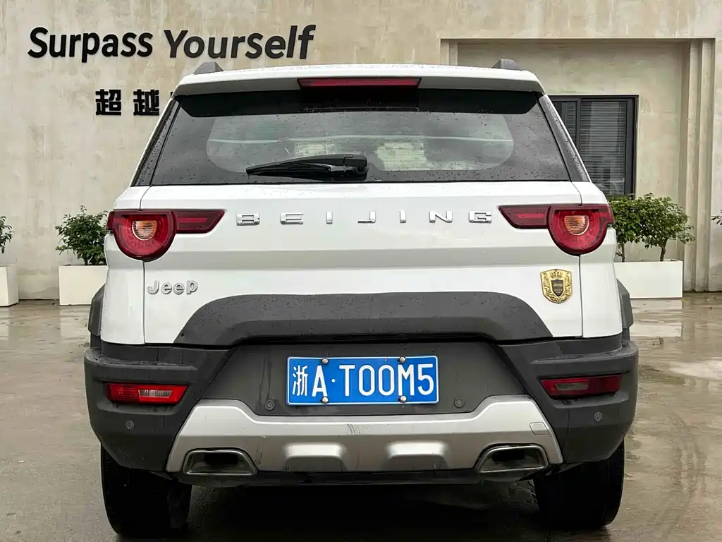 Beijing Offroad BJ20 1.5 T CVT Luxury