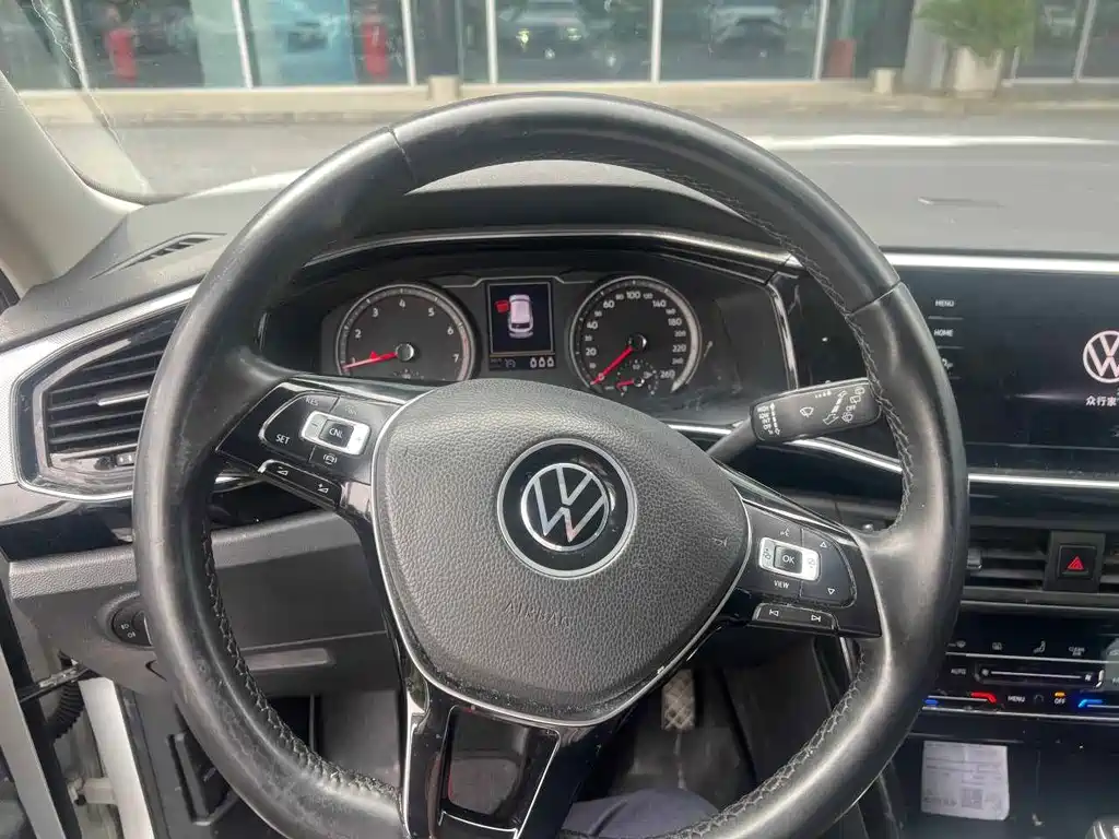 Tayron 330 TSI 2 WD Luxury Connected