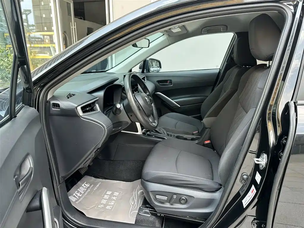 Corolla Cross Dual Engine 2.0 L Pioneer