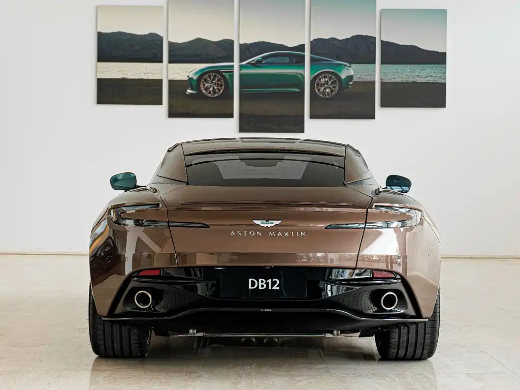 Aston Martin DB12 4.0 T V8 Coupe