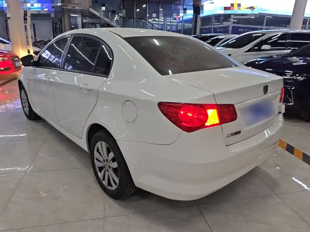 Roewe 350 1.5 L Manual Swift
