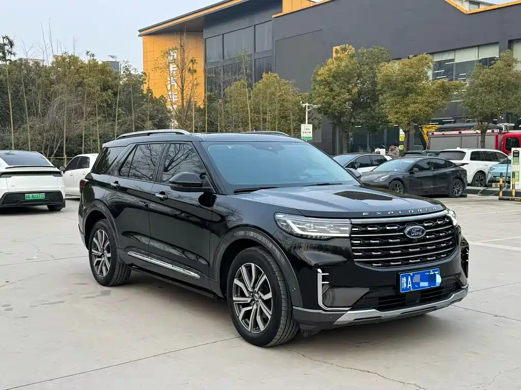 Explorer EcoBoost 285 4 WD Titanium 7-seat