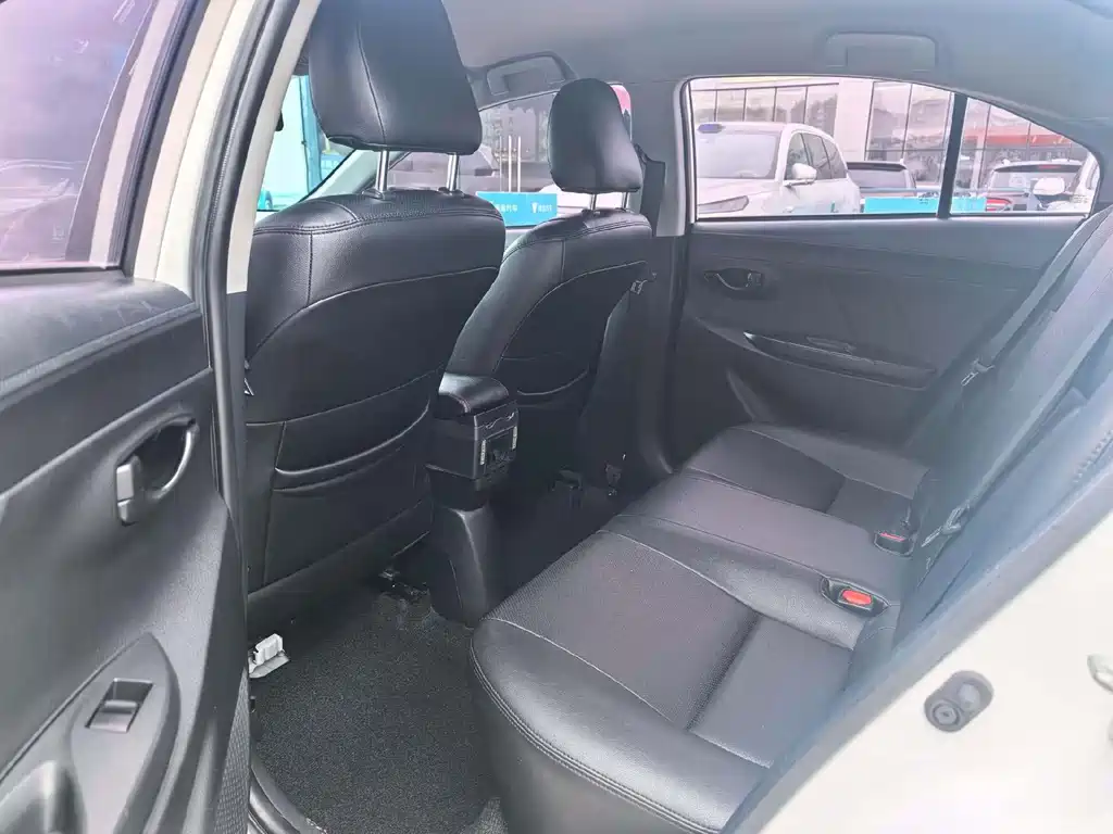 Vios 1.5 L CVT Creation