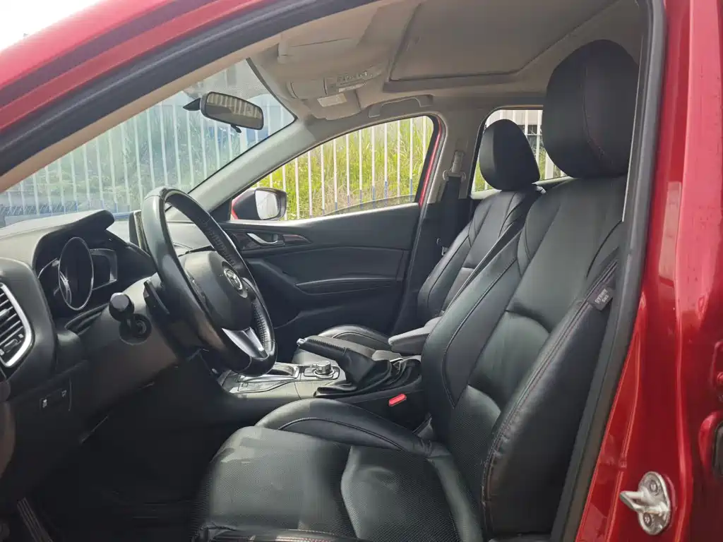 Mazda 3 Axela Hatchback 2.0 L Auto Flagship