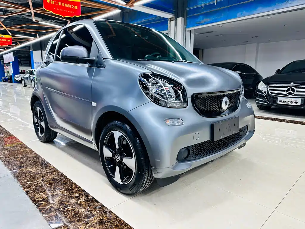 smart fortwo 1.0 L 52 kW Hardtop Passion CN-V
