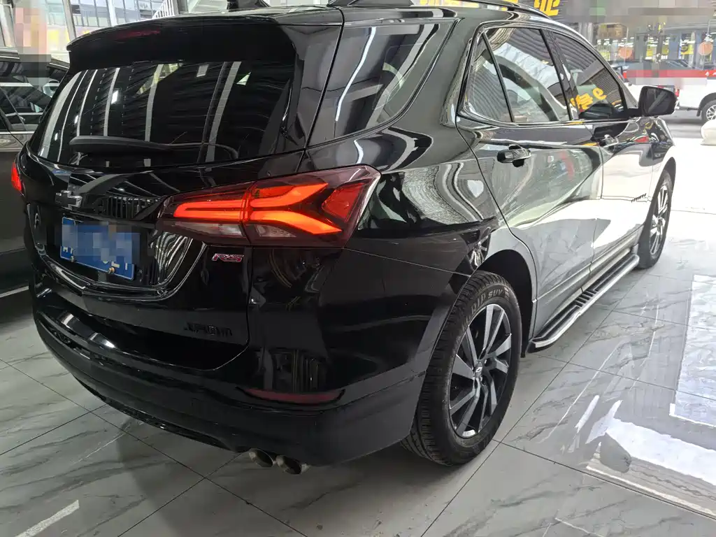 Equinox 550 T RS Intelligent Cross