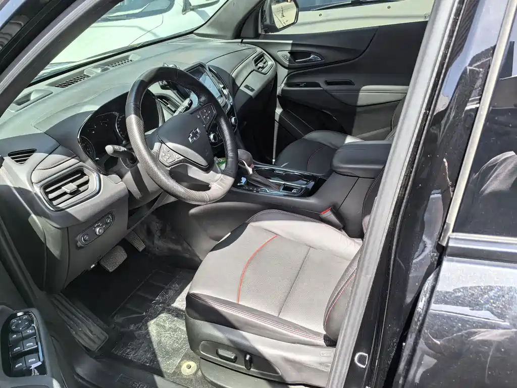 Equinox 550 T RS Intelligent Cross