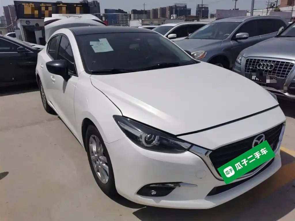 Mazda 3 Axela Sedan 1.5 L Auto Luxury CN-V