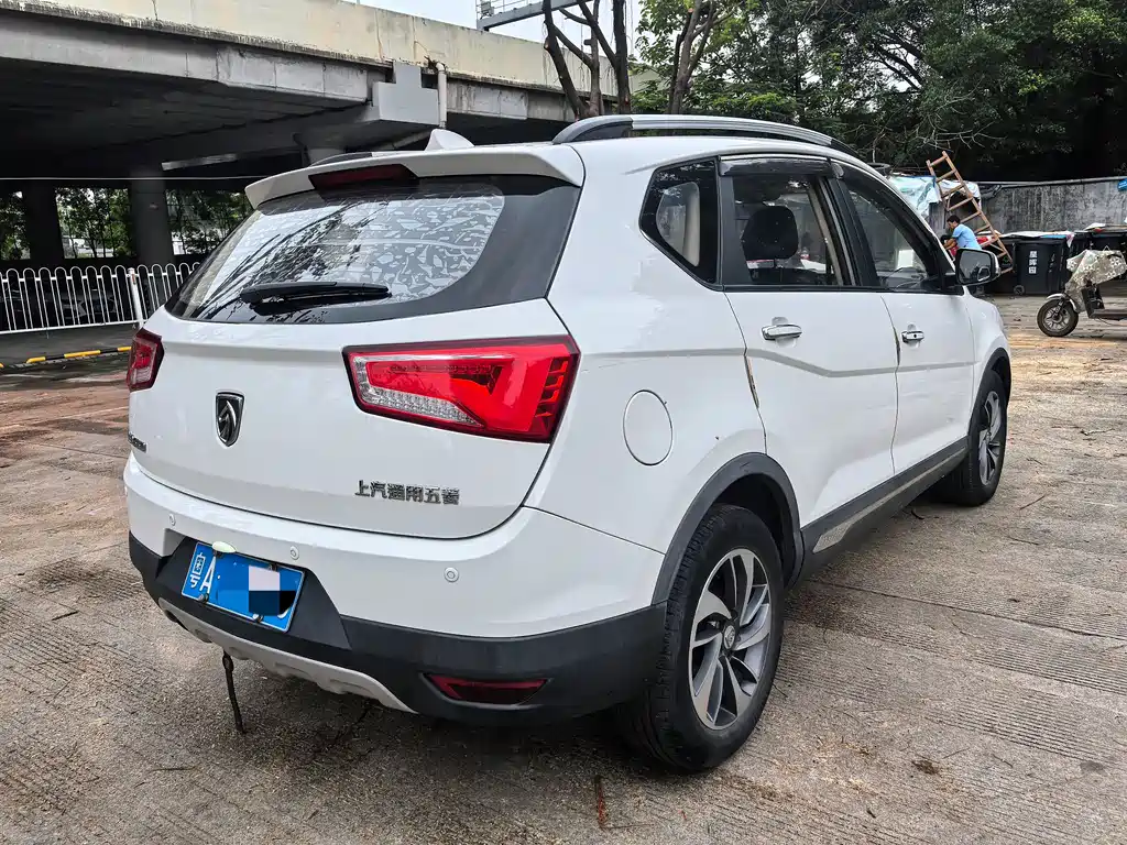 Baojun 560 1.8 L Manual Luxury