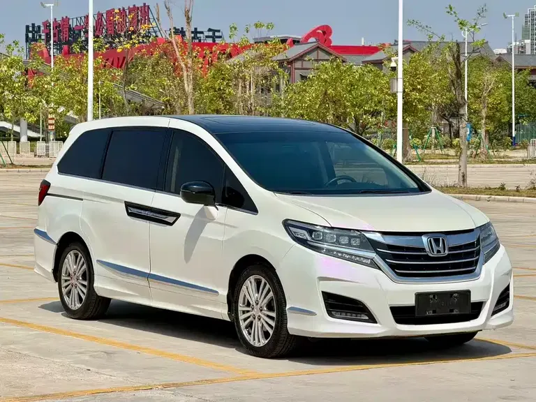 Honda Elysion 2.4 L Luxury
