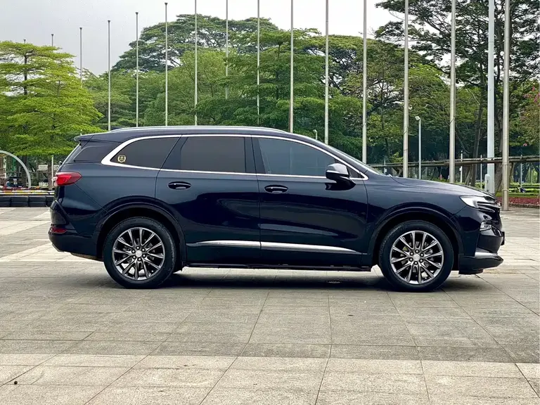 Buick Enclave 652 T 2 WD Distinguished 7-seat