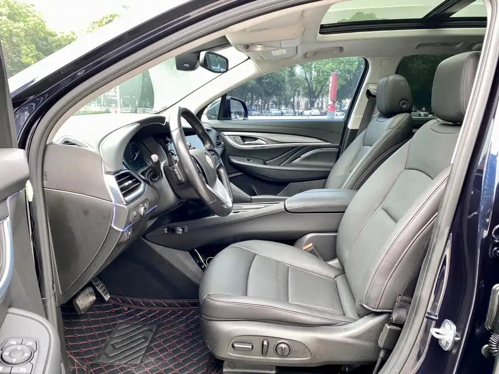 Enclave 652 T 2 WD Distinguished 7-seat