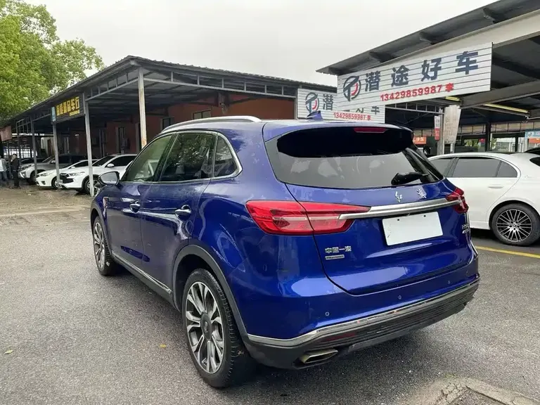 Hongqi HS5 2.0 T Connected Flagship Enjoyment 4 WD